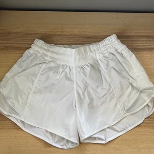 4’ white lululemon hotty hot high rise size 4